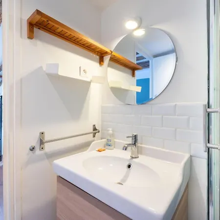 Апартаменты Central Parisian-style Studio Apart - Sentier *