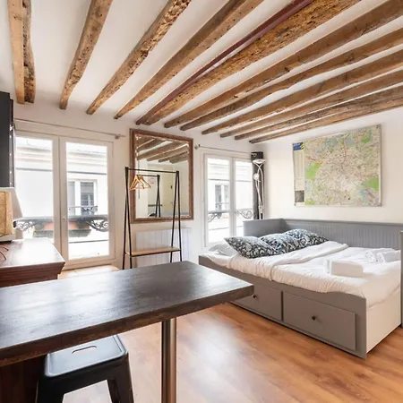 Апартаменты Central Parisian-style Studio Apart - Sentier