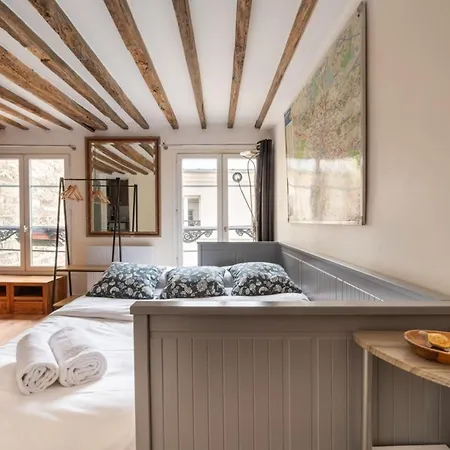 Central Parisian-style Studio Apart - Sentier * Париж